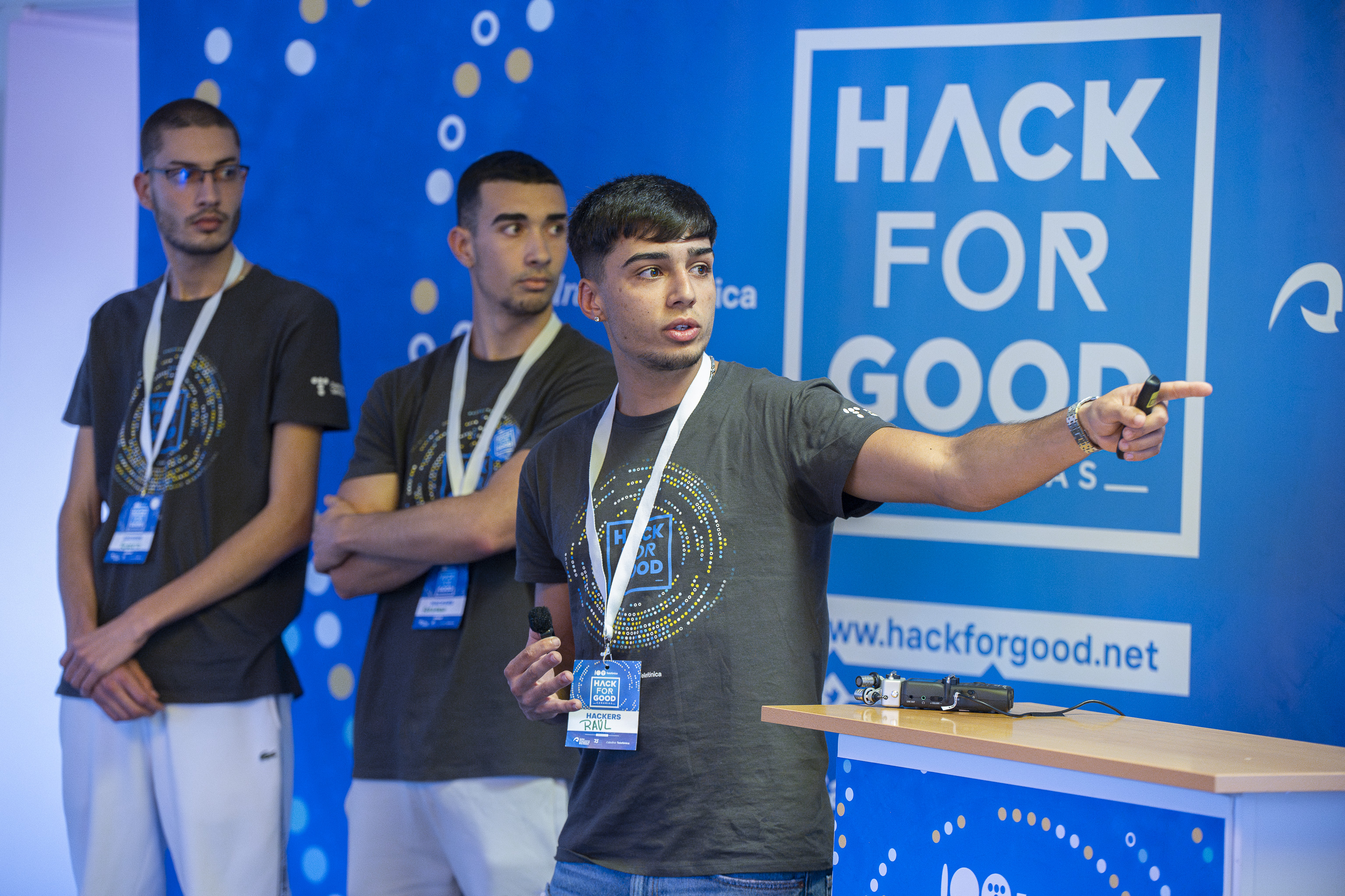 Instantánea de la celebración del HackForGood Canarias 2024