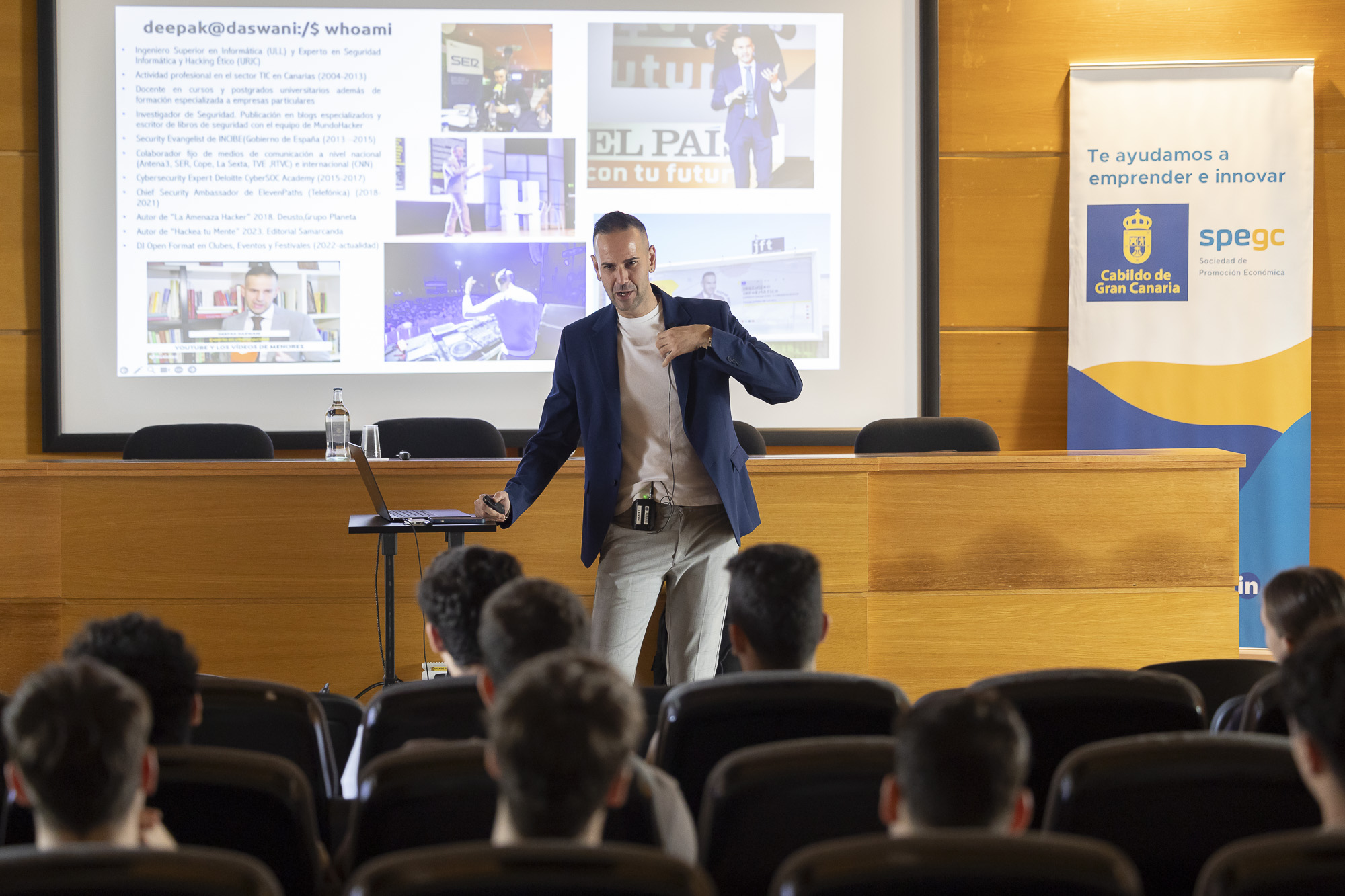 Imagen Deepak Daswani en la charla impartida en la EII 