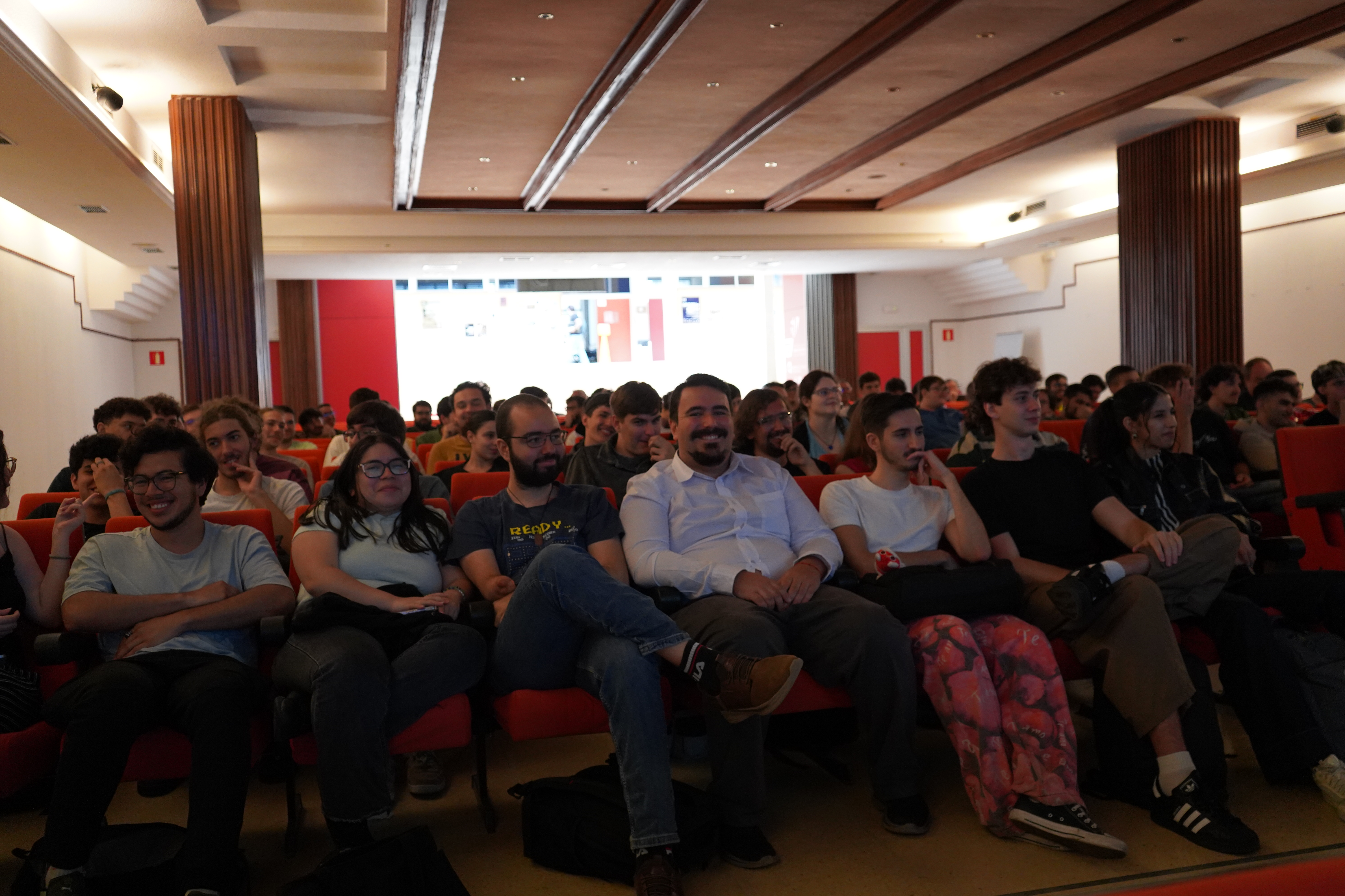 Imagen de la charla de Eduardo Sáenz de Cabezón