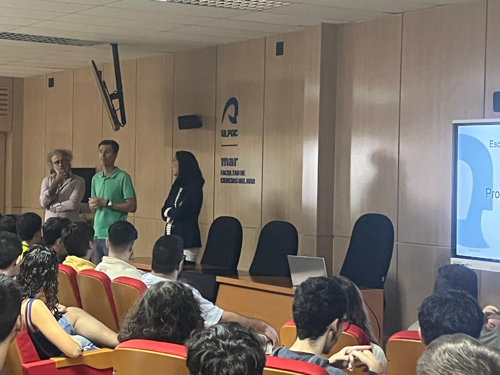Foto Encuentro 2025 entre tutores, mentores y mentorizados de la Escuela de Ingeniería Informática