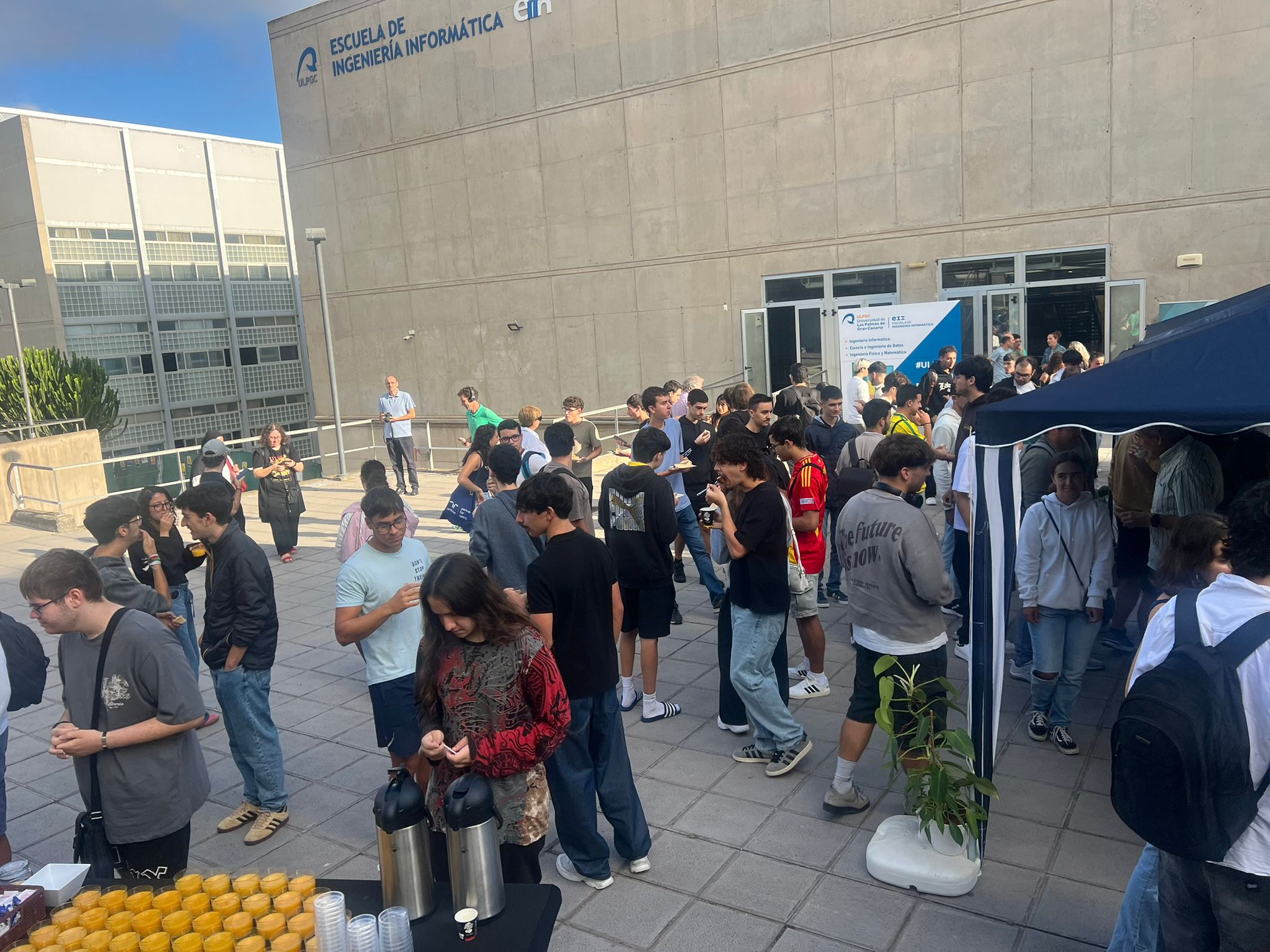 Foto Encuentro 2025 entre tutores, mentores y mentorizados de la Escuela de Ingeniería Informática