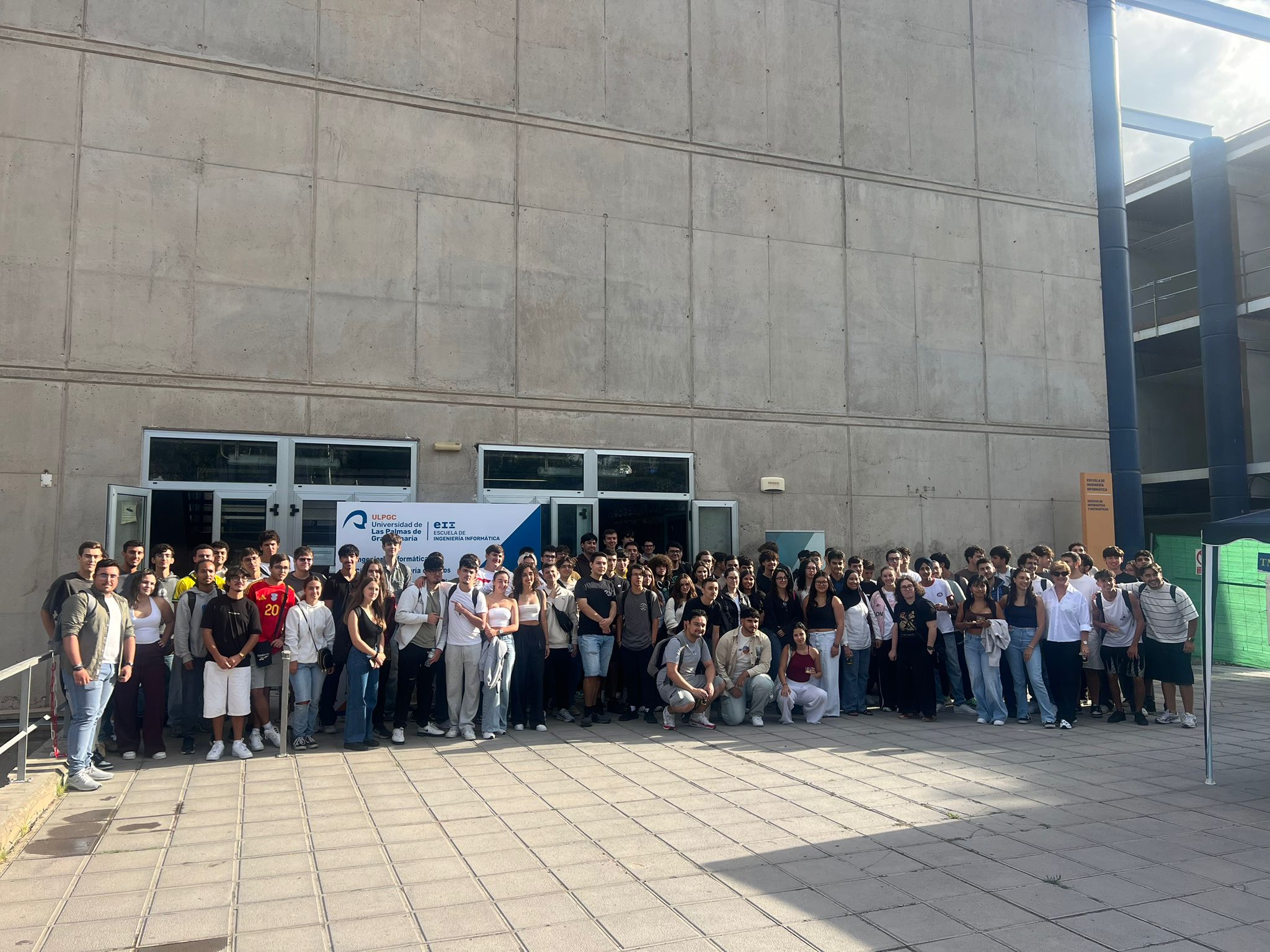 Foto Encuentro 2025 entre tutores, mentores y mentorizados de la Escuela de Ingeniería Informática