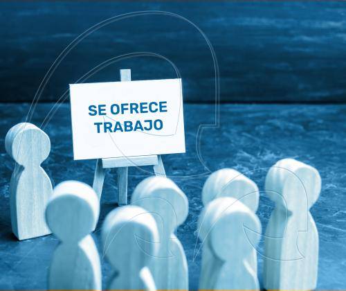 Figuritas reunidas entorno a un cartel de "Se ofrece trabajo".